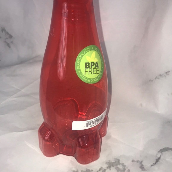 NWT The fallout Nuka Cola red water bottle - Picture 3 of 3